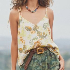 NWT XL Sanctuary Printed Tie Shoulder Swing Top Linen Yellow Green